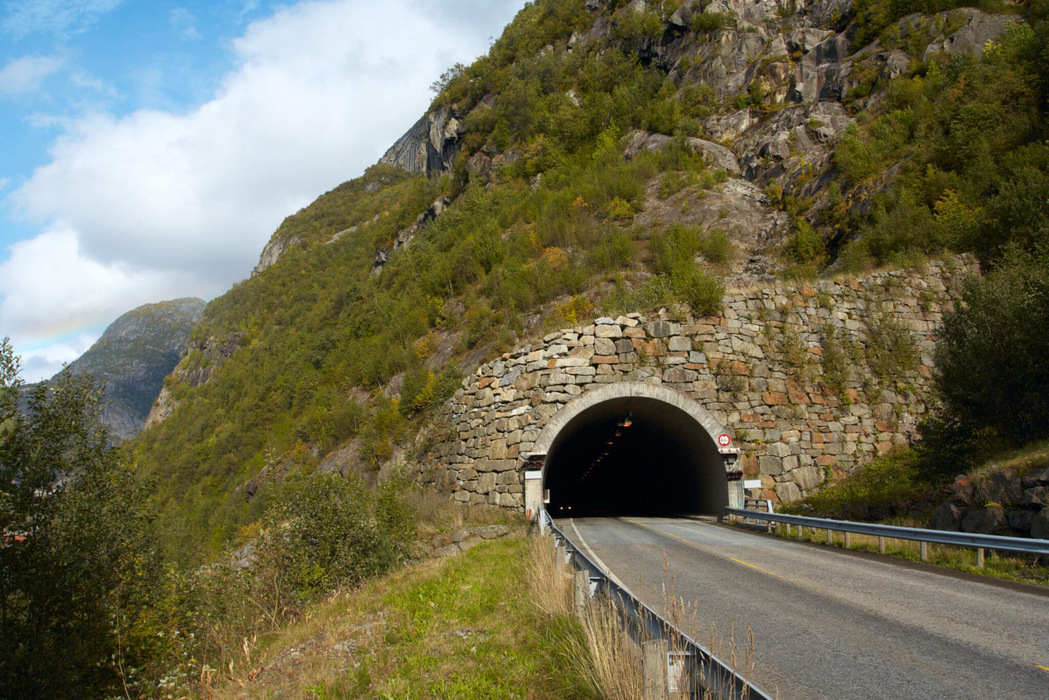 tunnel 4 849 scaled 6